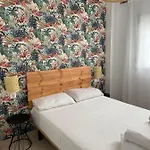 Charlot Center I By Suncastle Διαμέρισμα *