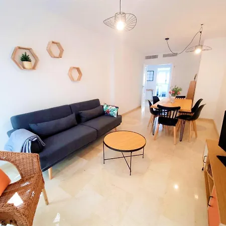 Charlot Center I By Suncastle Διαμέρισμα *